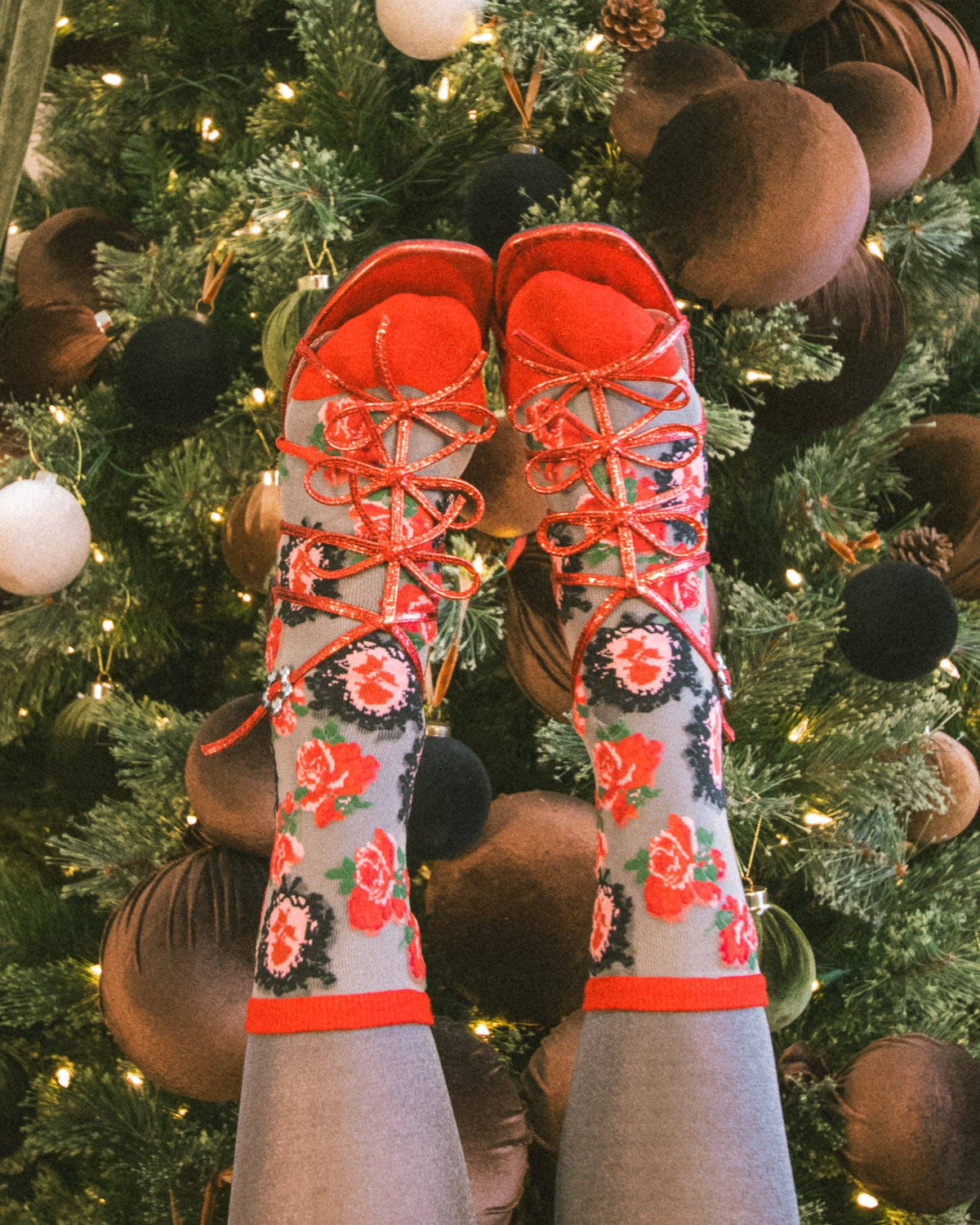 Cameo Rose Sheer Crew Sock | Sock Candy